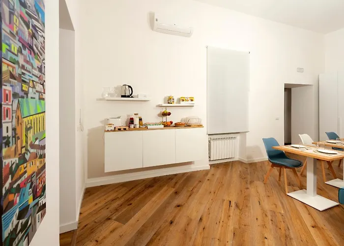 לינה וארוחת בוקר Ramo D'oro 4*