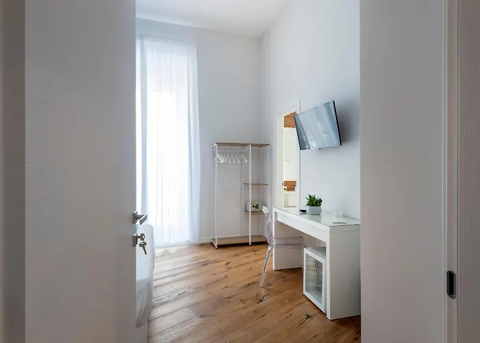 Ramo D'oro 4* נאפולי