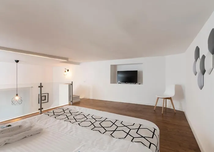 Ramo D'oro 4* נאפולי